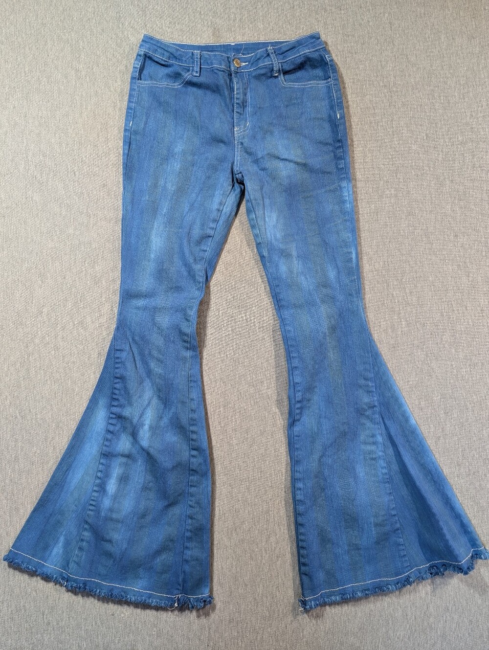 Wisteria Lane Los Angeles Striped Flare Jeans Women's Large Blue Bell Bottoms
